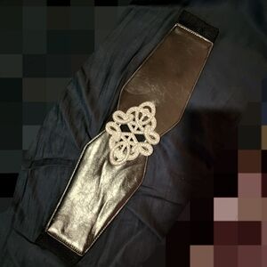 Elegant Black and Silver Women's Belt